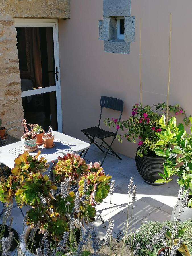 Bed and Breakfast La Tour Du Bois Dormant Plozévet Exterior foto